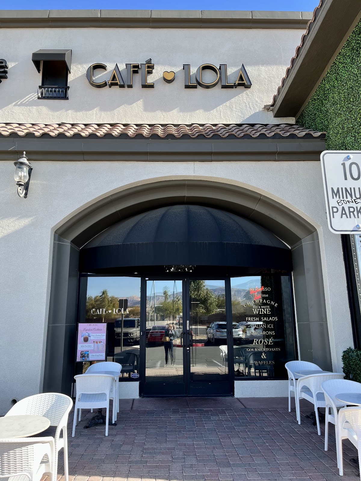 Cafe Lola Summerlin — café photo 1