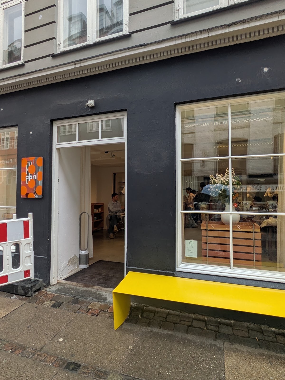 April Coffee Roasters — café photo 5