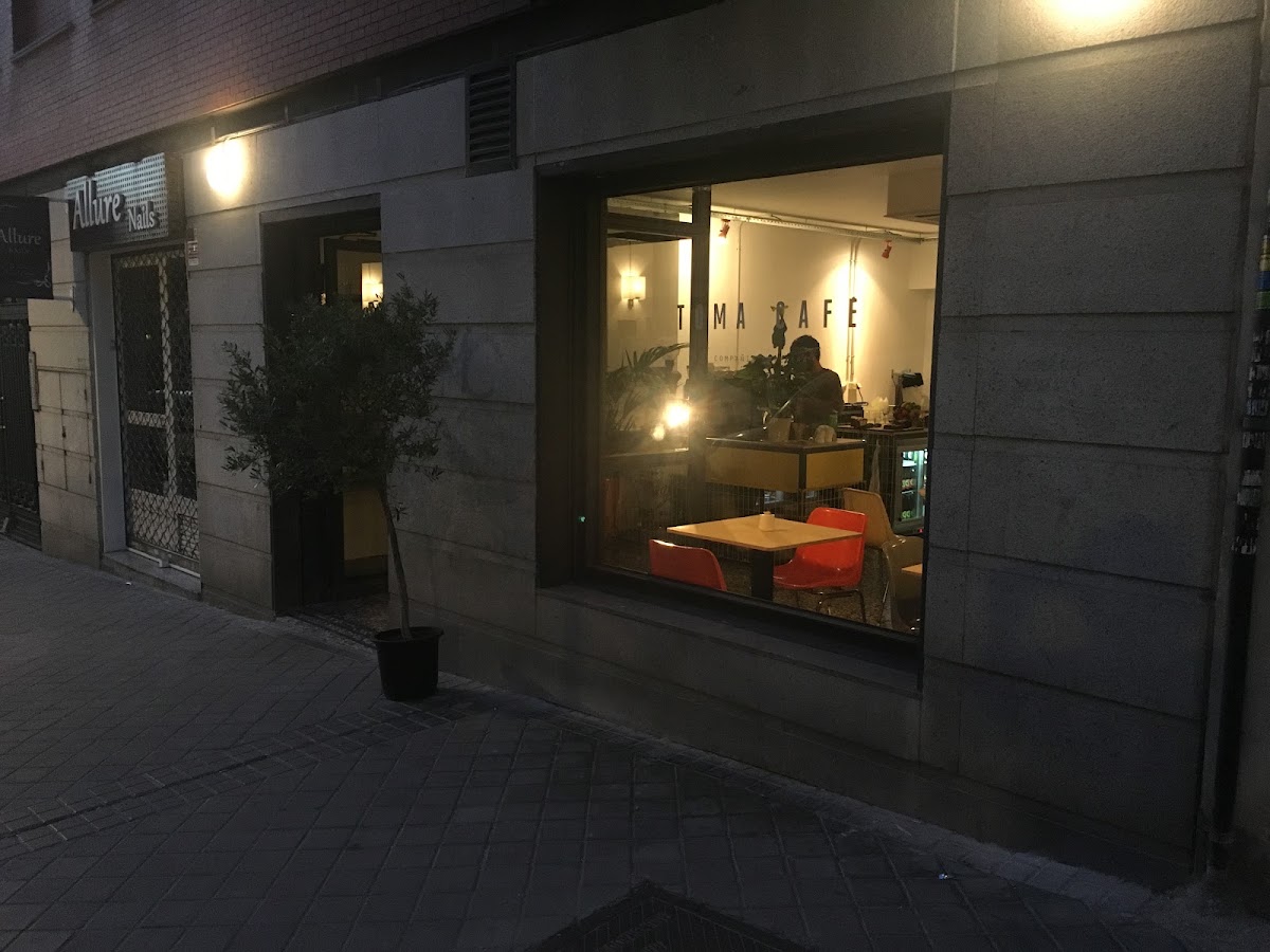 Toma Café 2 — café photo 1