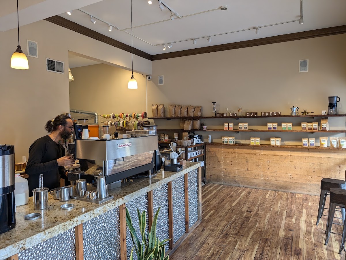 Aharon Coffee & Roasting Co. — café photo 4