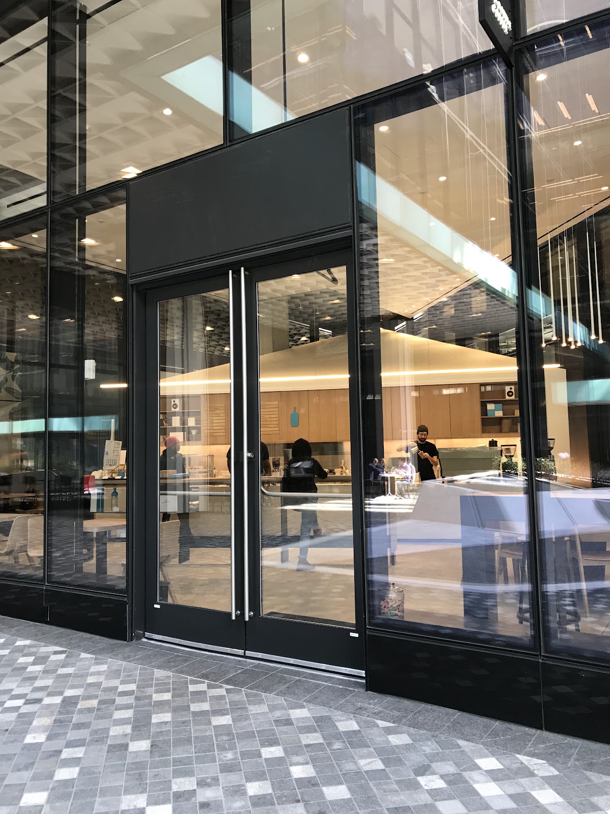Blue Bottle Coffee Washington — café photo 1