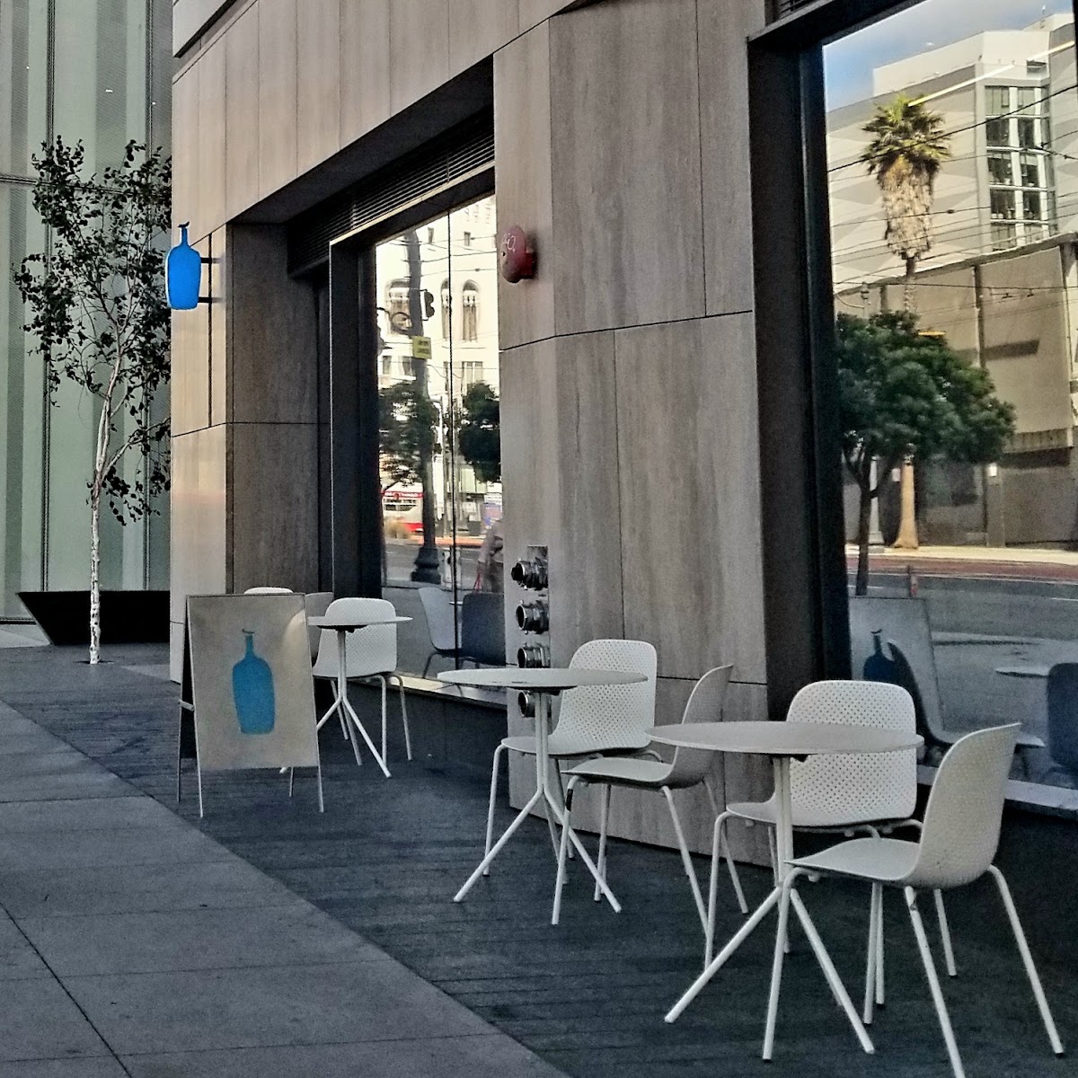 Blue Bottle Coffee CA 94103 — café photo 5