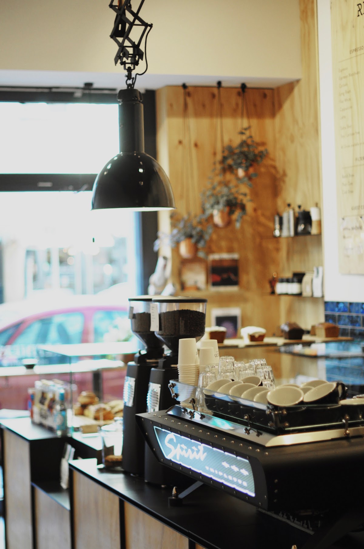 Refinery High End Coffee — café photo 1