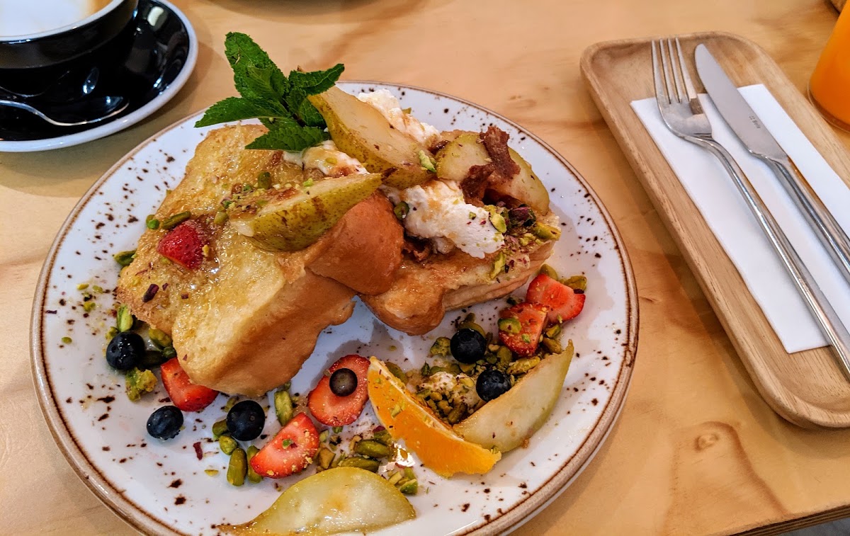 Refinery High End Coffee — café photo 2