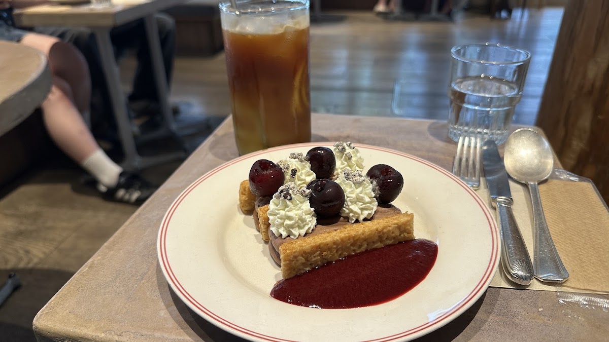 Onibus Coffee Jiyugaoka — café photo 4