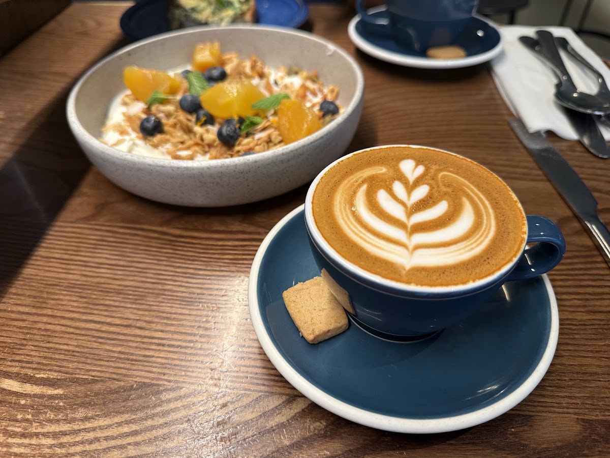 Little Collins — café photo 4