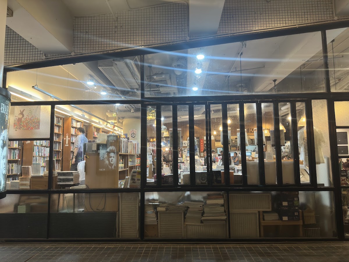 Kubrick Bookshop Cafe — café photo 5