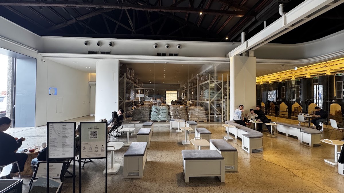 Yeongdo Bridge Roasters — café photo 4