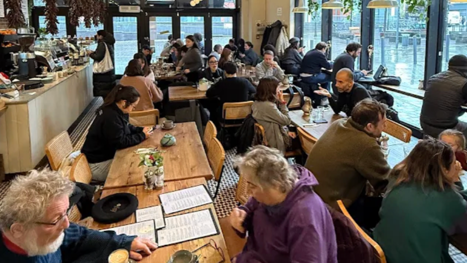 Cafe Route - Dalston — café photo 3