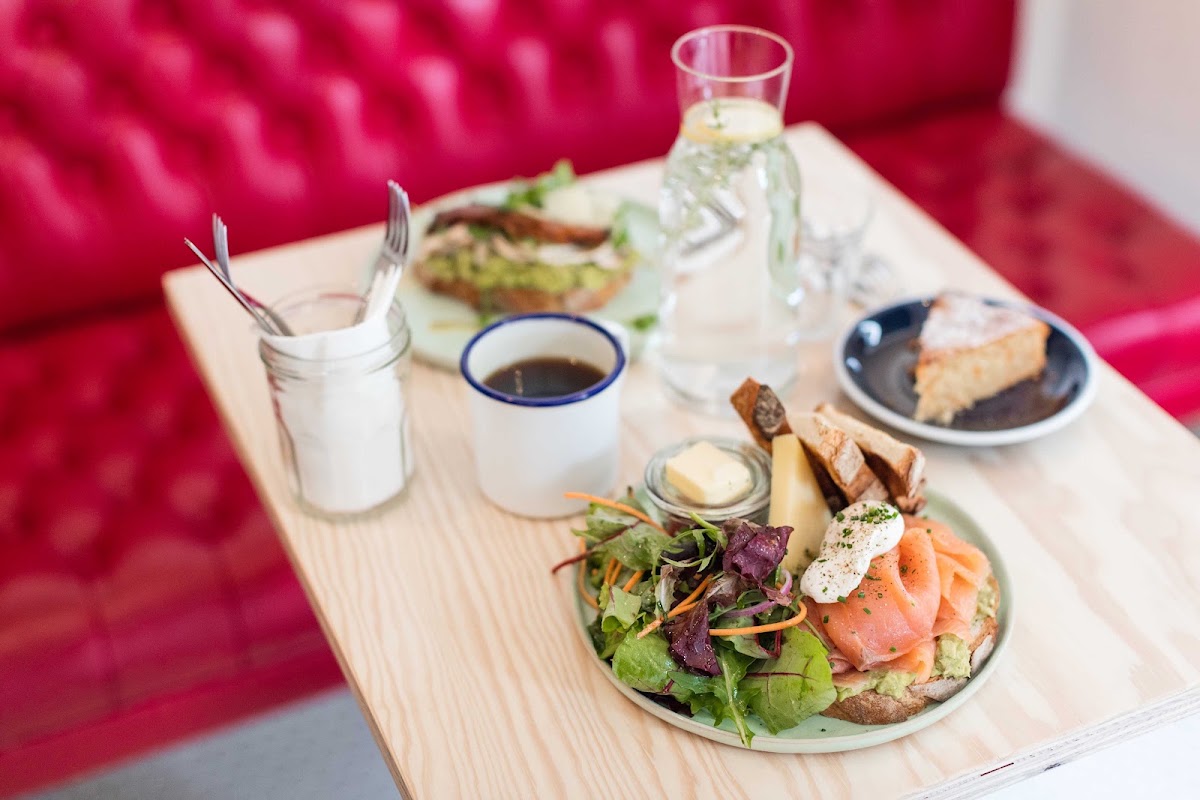 Birdie Food & Coffee — café photo 2