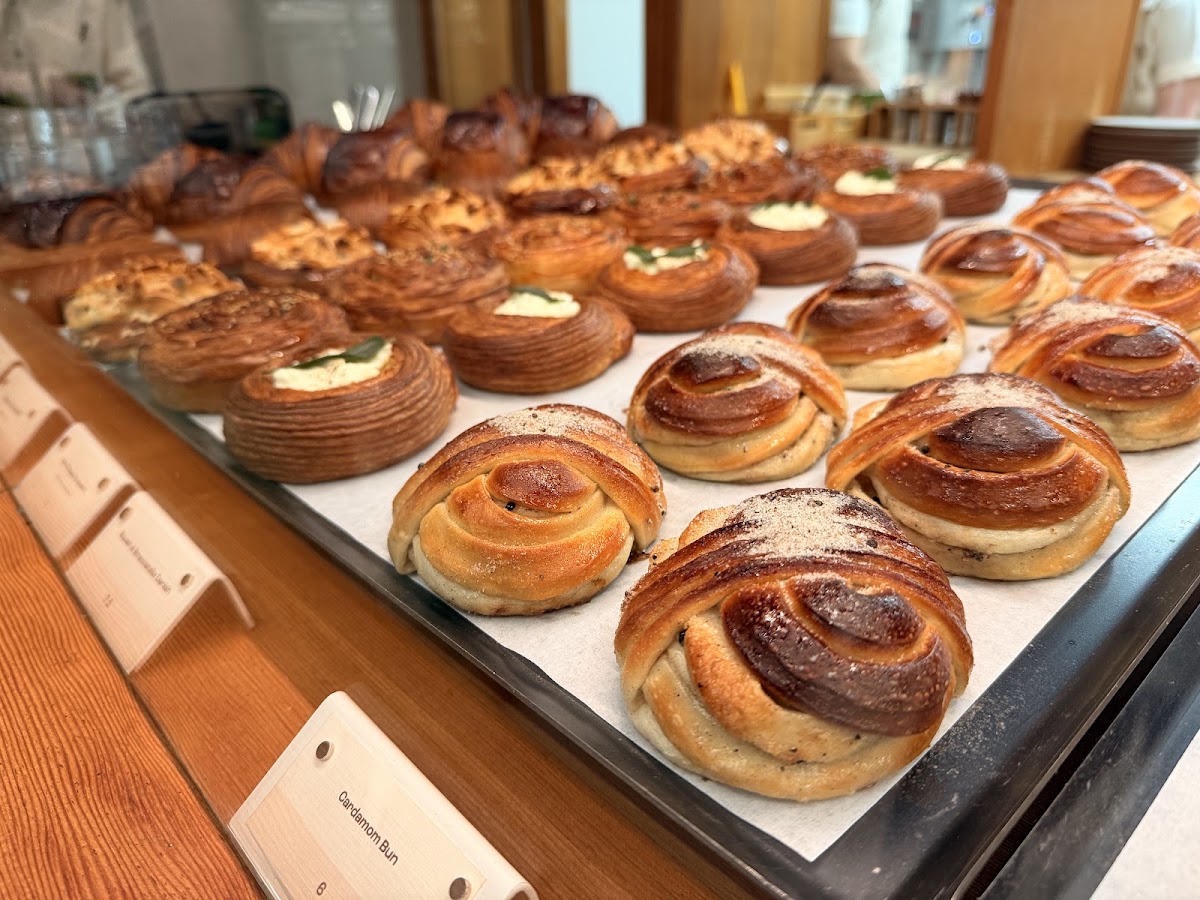 La Cabra Roastery — café photo 2