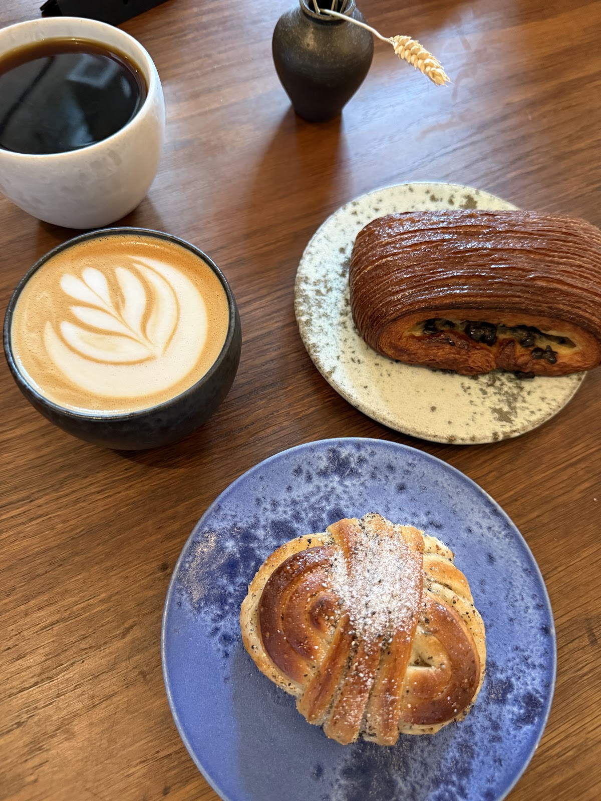 La Cabra Roastery — café photo 3