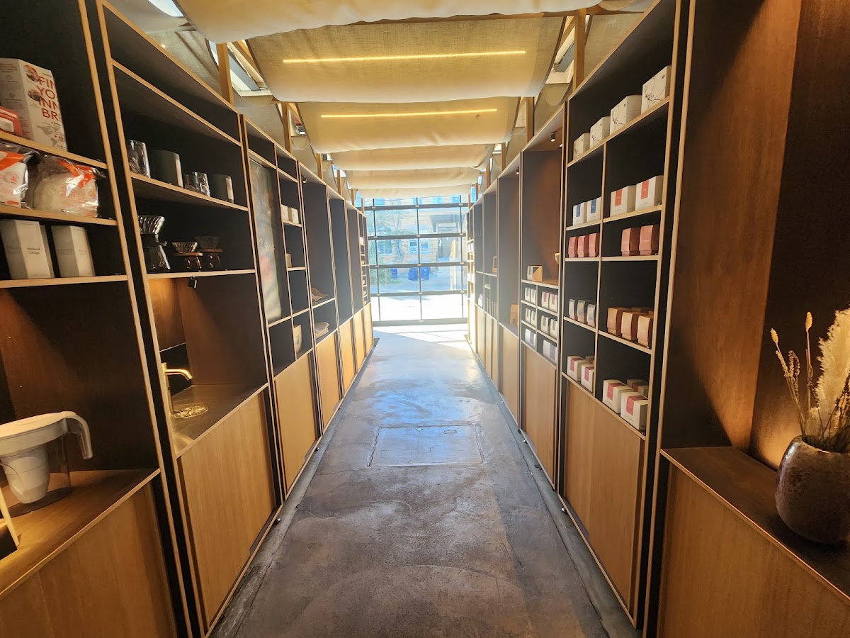 La Cabra Roastery — café photo 4