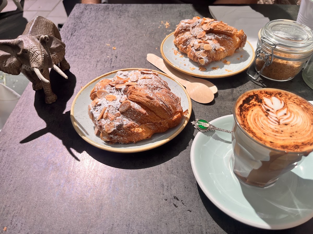 Cabrito Coffee Traders — café photo 2