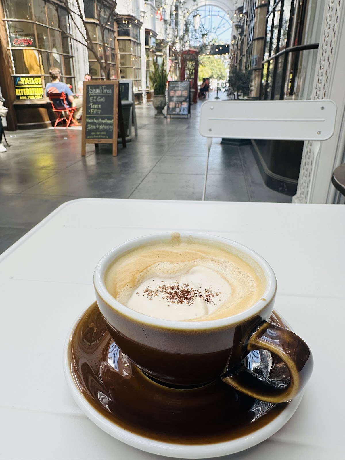 mandarin coffee stand — café photo 4