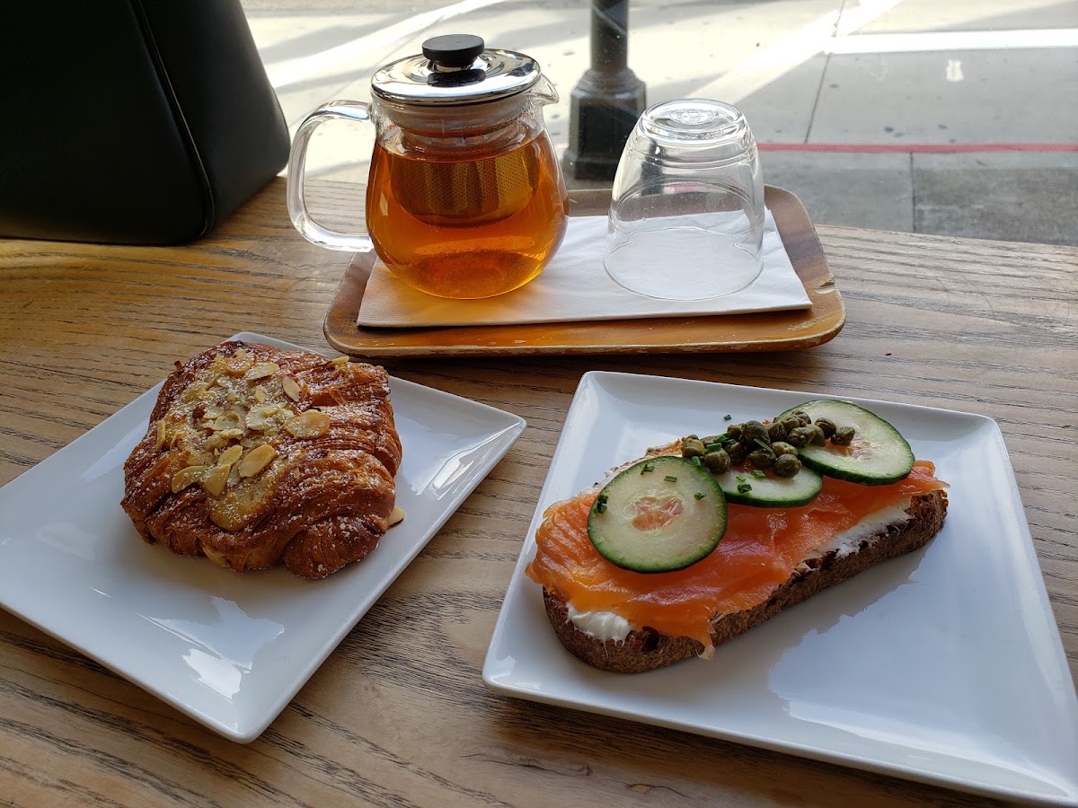Reveille Coffee Co. Jackson Square — café photo 2
