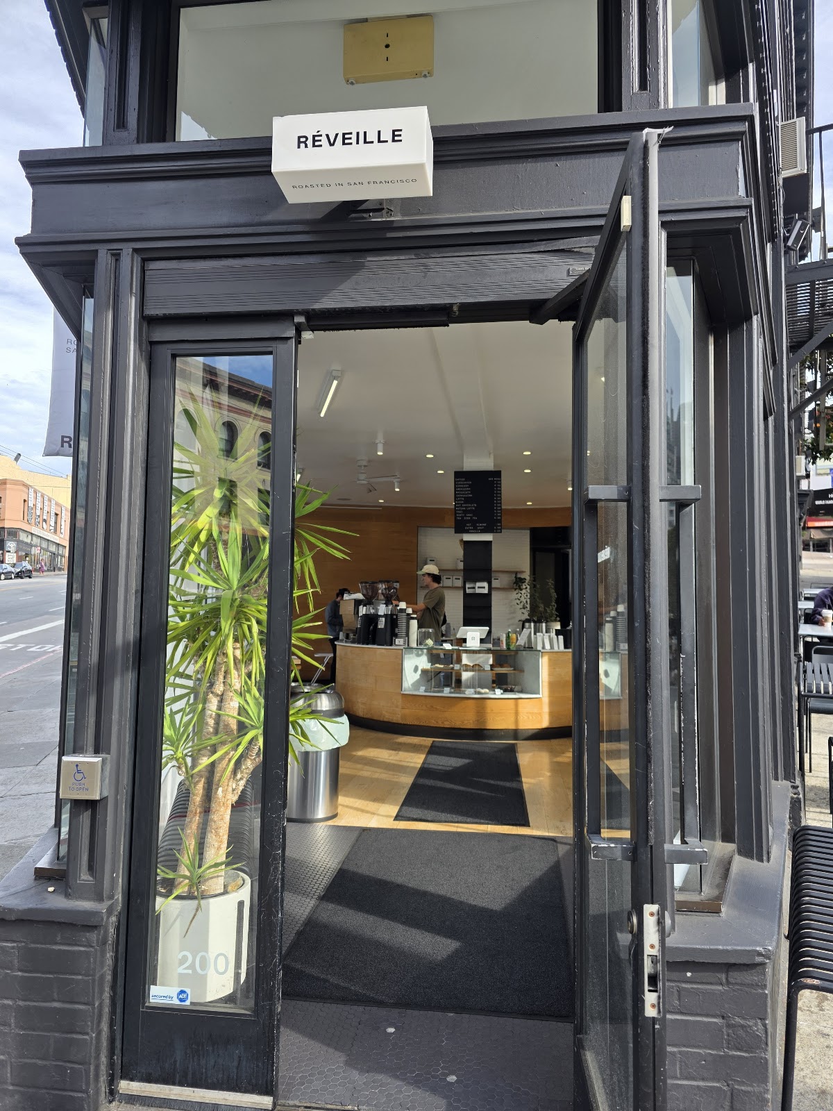 Reveille Coffee Co. Jackson Square — café photo 4
