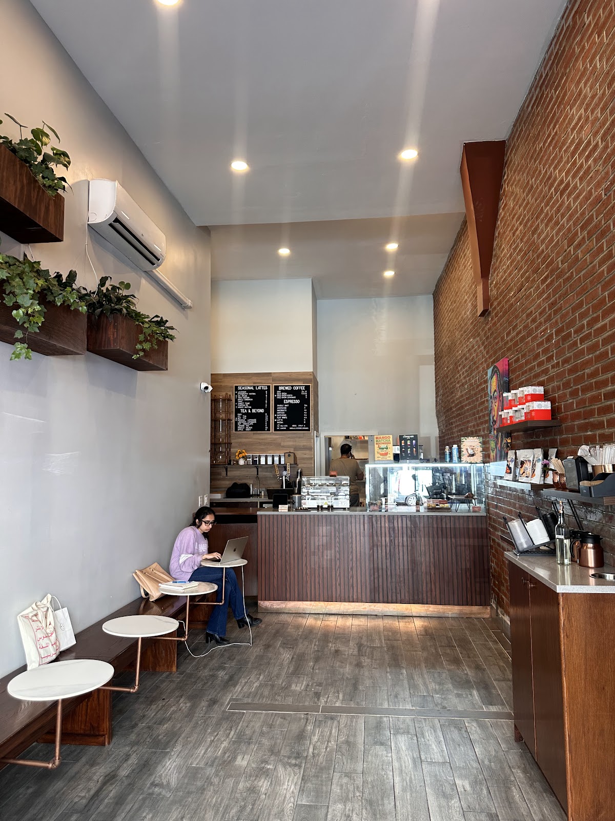 Copper Mug Coffee — café photo 1