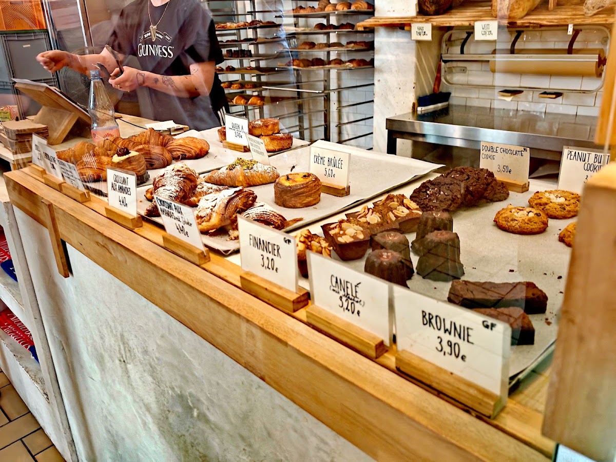 Albatross Bakery — café photo 1