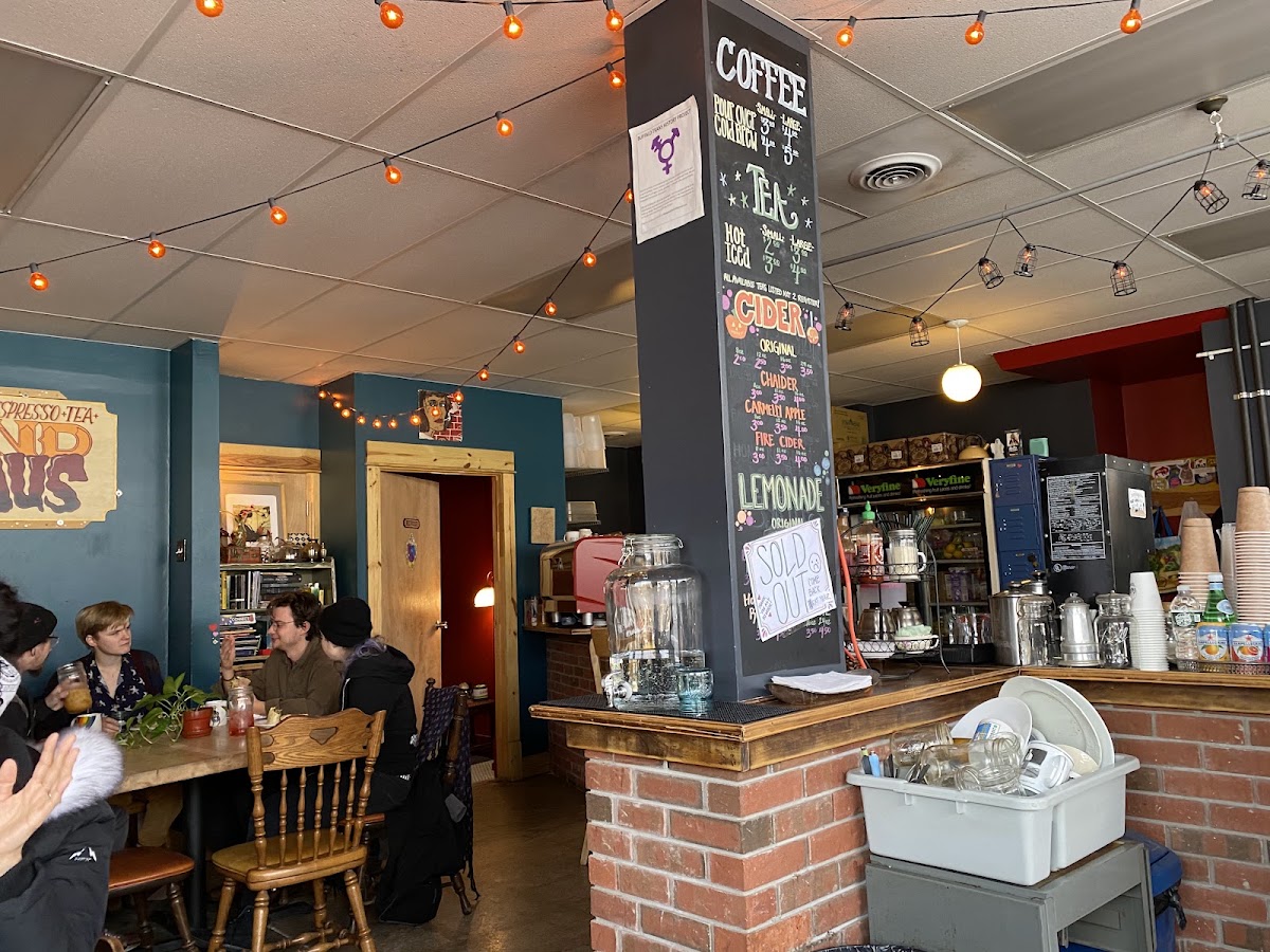 Grindhaus Cafe — café photo 3