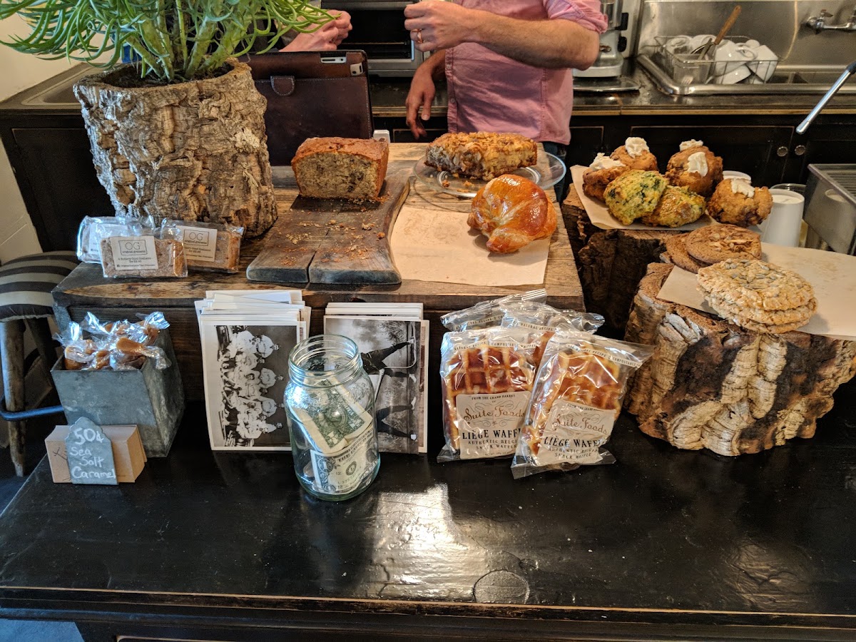 Hollow — café photo 6