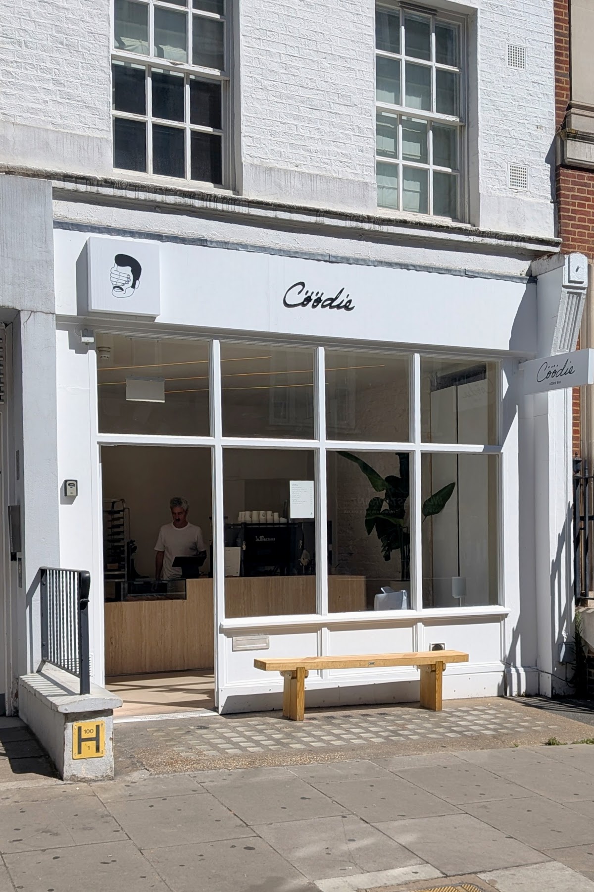 Cöödie - Coffee Shop and Cookie Bar in Marylebone — café photo 3