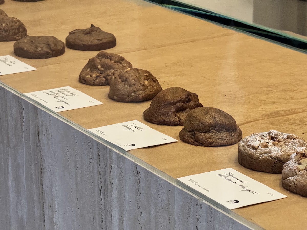 Cöödie - Coffee Shop and Cookie Bar in Marylebone — café photo 5