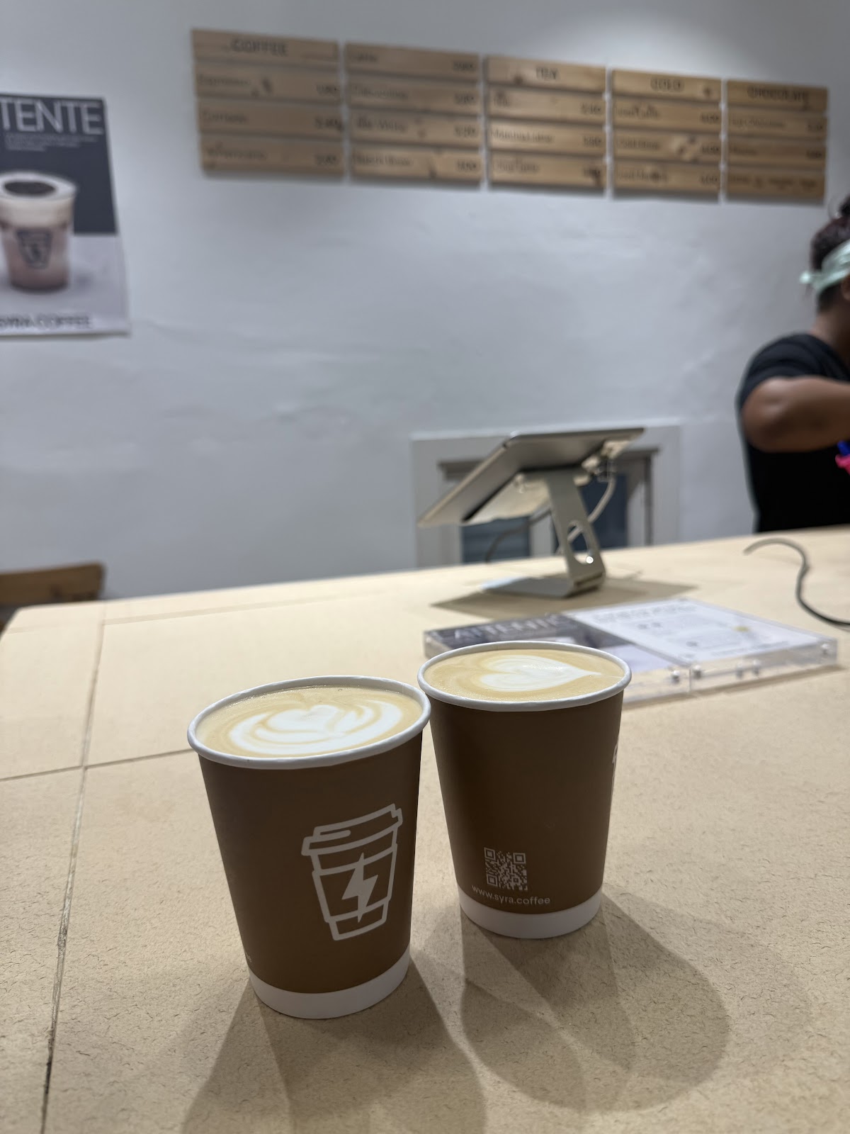 Syra Coffee Balmes — café photo 3