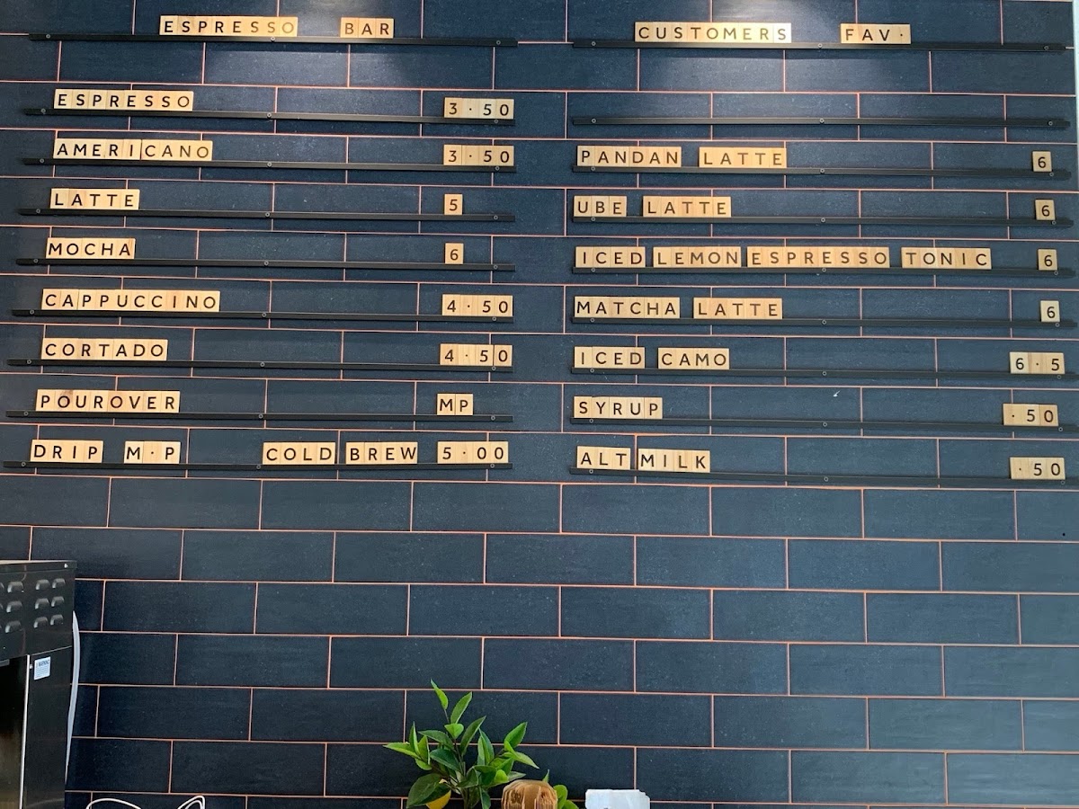 DASH COFFEE BAR — café photo 3