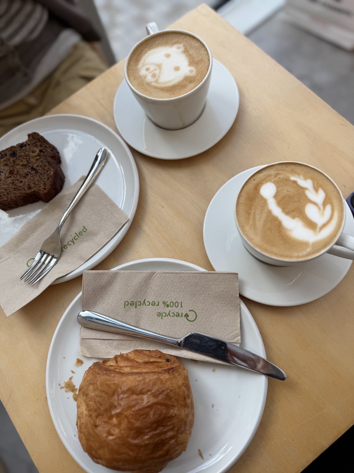 Kiss the Hippo Coffee Shoreditch — café photo 2