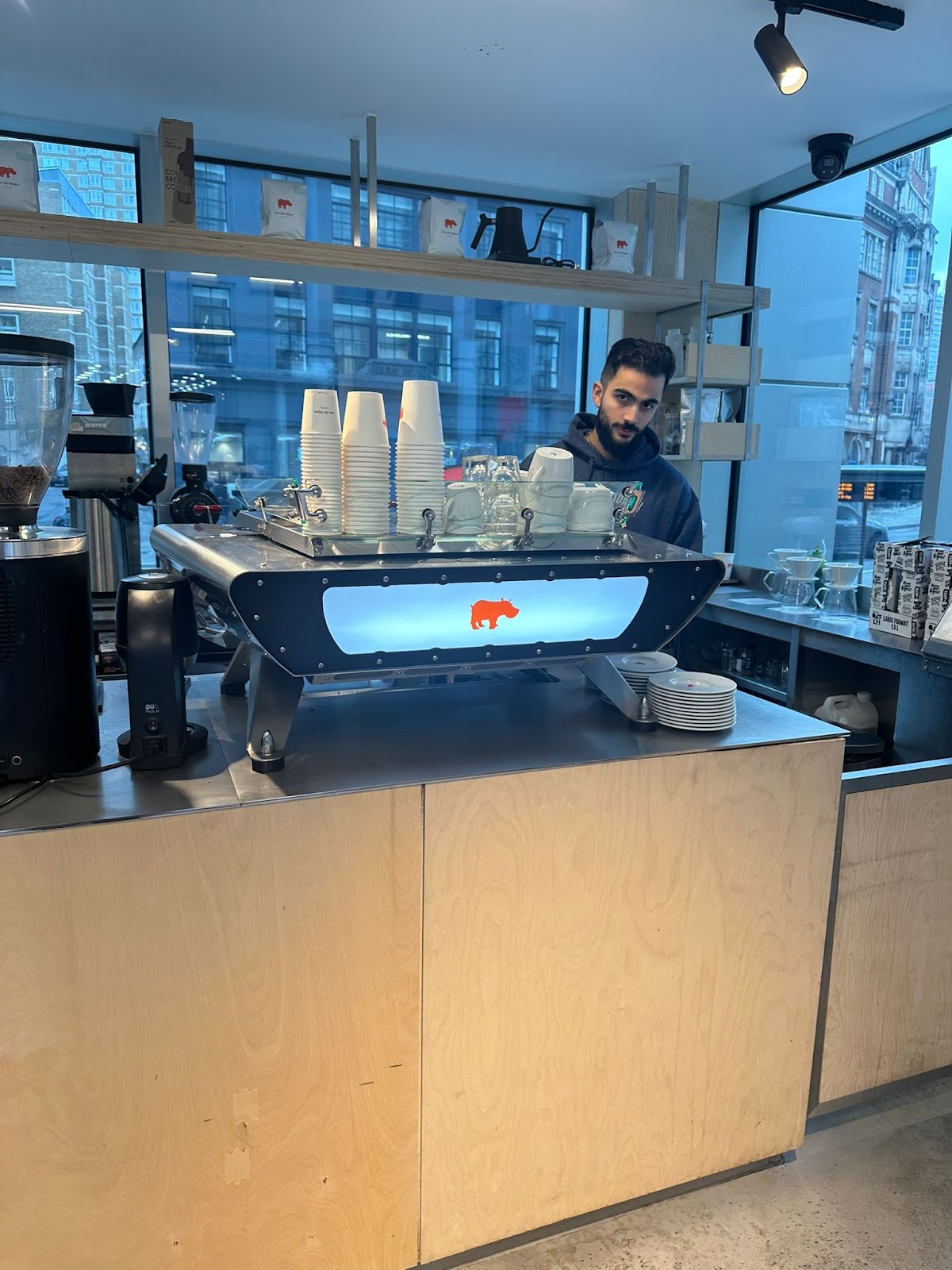 Kiss the Hippo Coffee Shoreditch — café photo 6