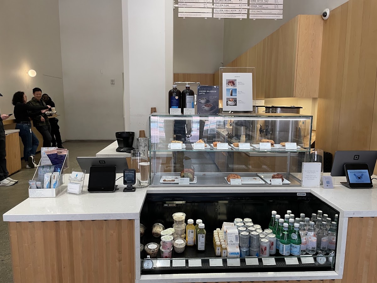 Blue Bottle Coffee CA 94103 — café photo 3