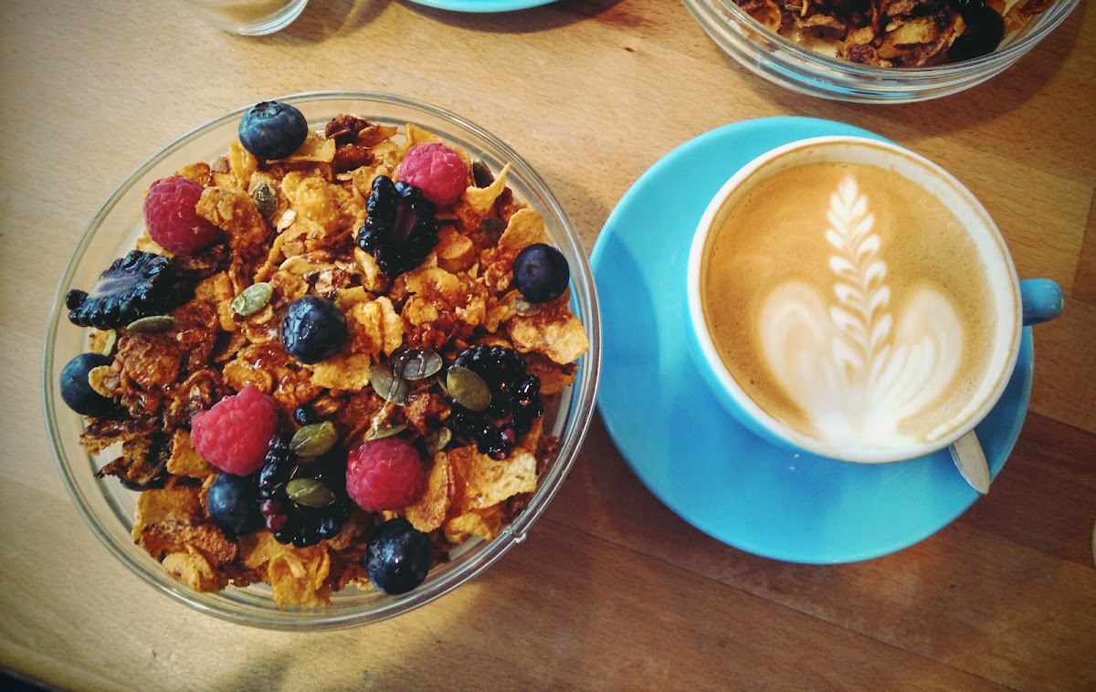 Cream — café photo 4