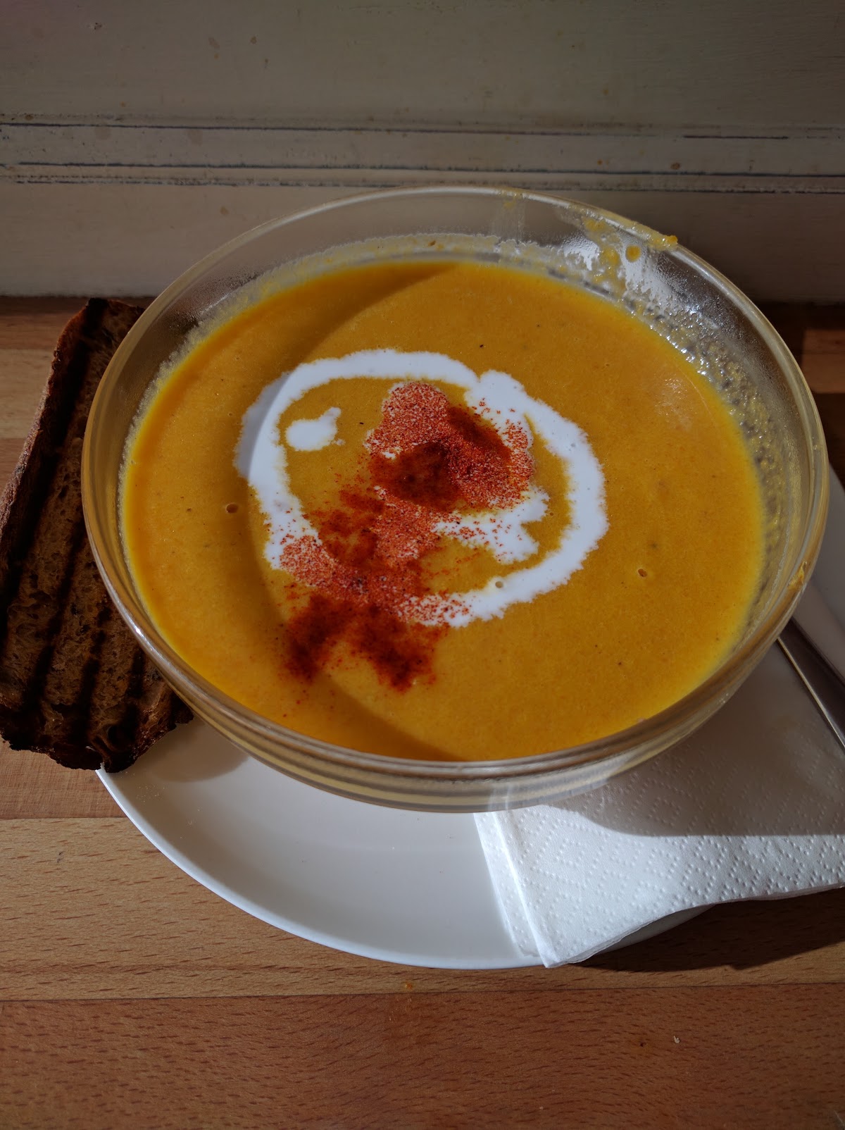 Cream — café photo 6