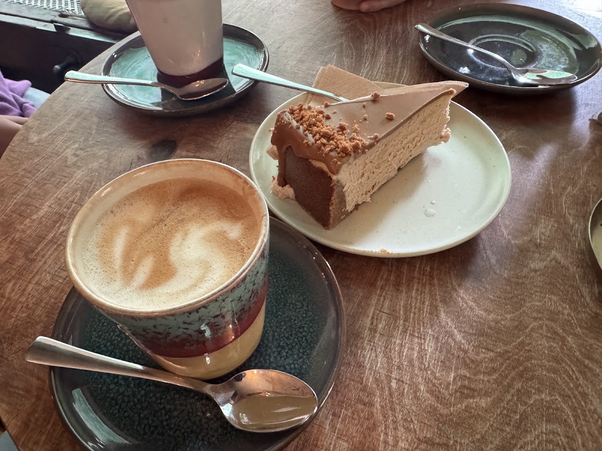 Nathanja und Heinrich — café photo 5