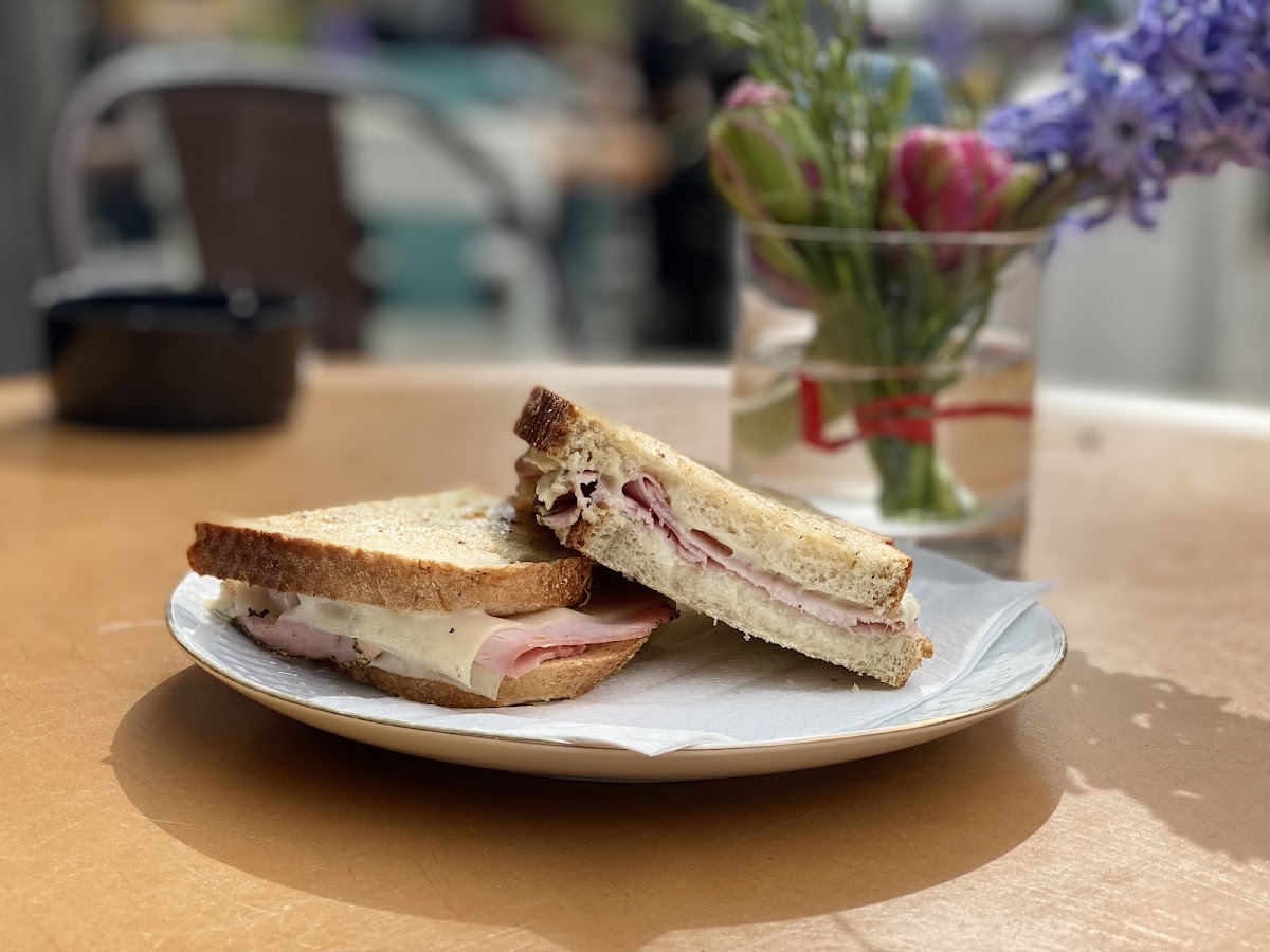 Bekarei — café photo 2