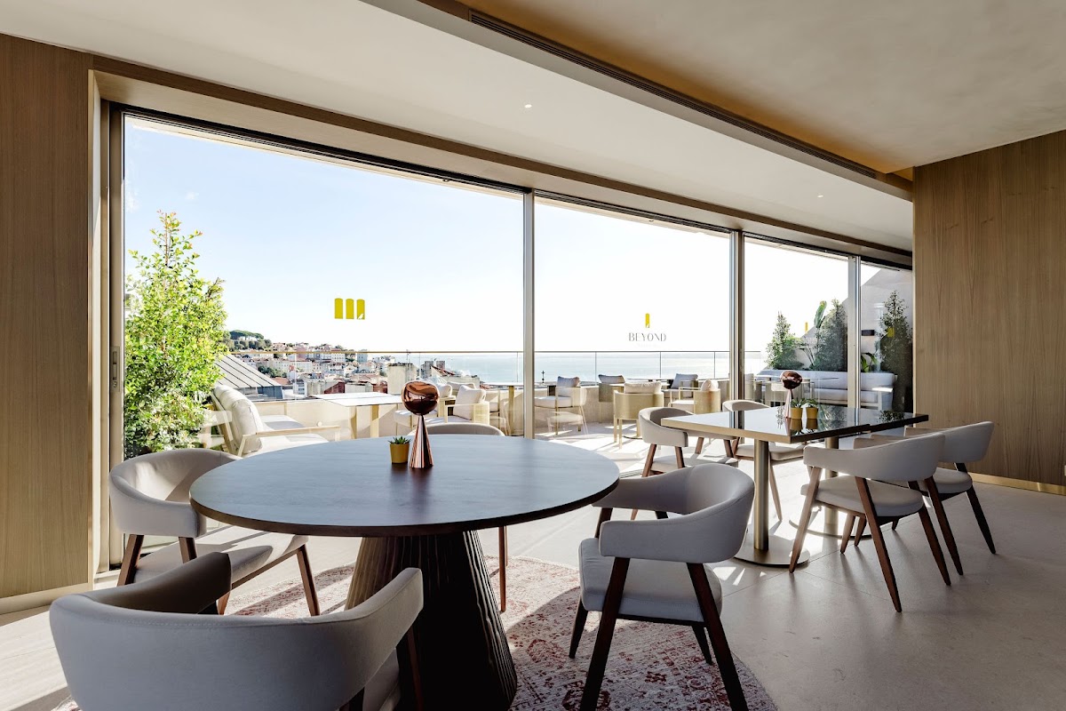 Chiado Filter Bar — café photo 2