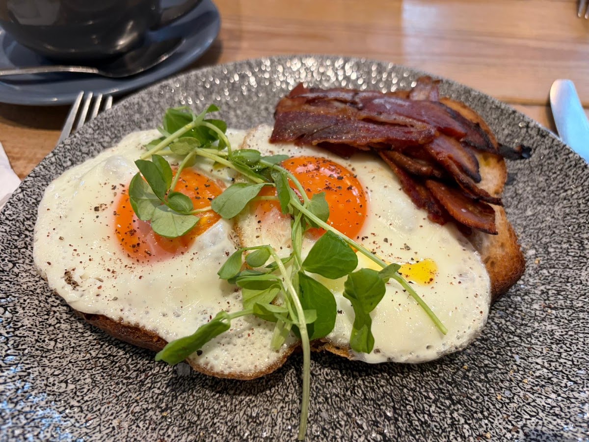 Saint Kitchen — café photo 4