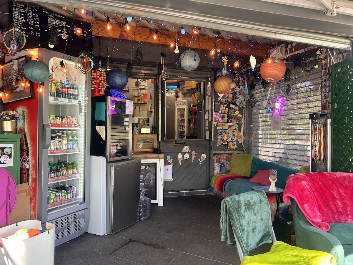Bell’s Cafe — café photo 1