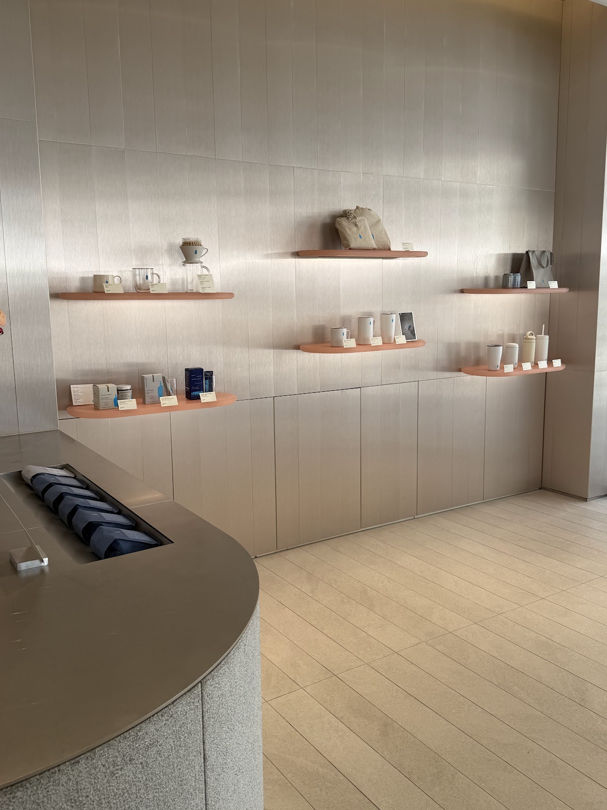 Blue Bottle Coffee 블루보틀 578호 KR 부산광역시 기장군 장안읍 정관로 1133 — café photo 6