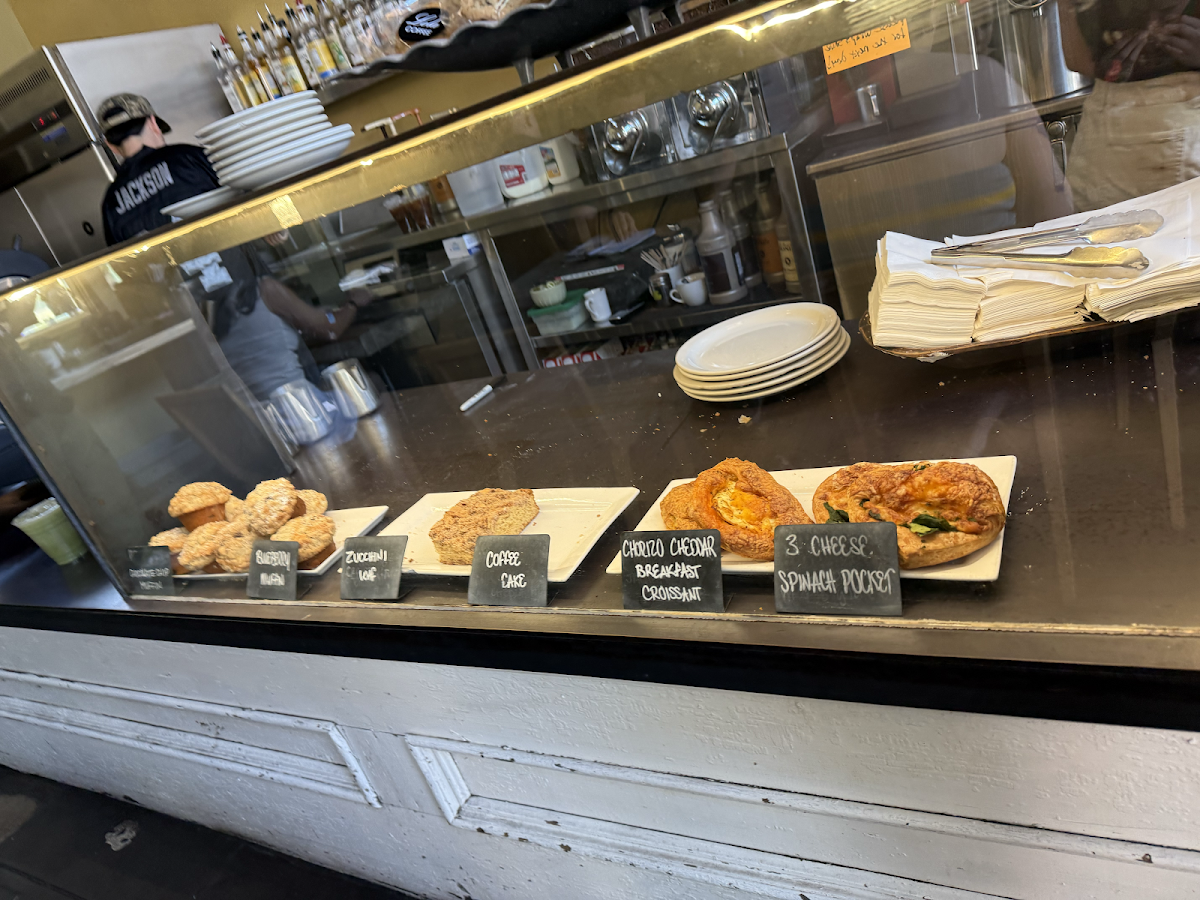 Lola Coffee Central — café photo 2