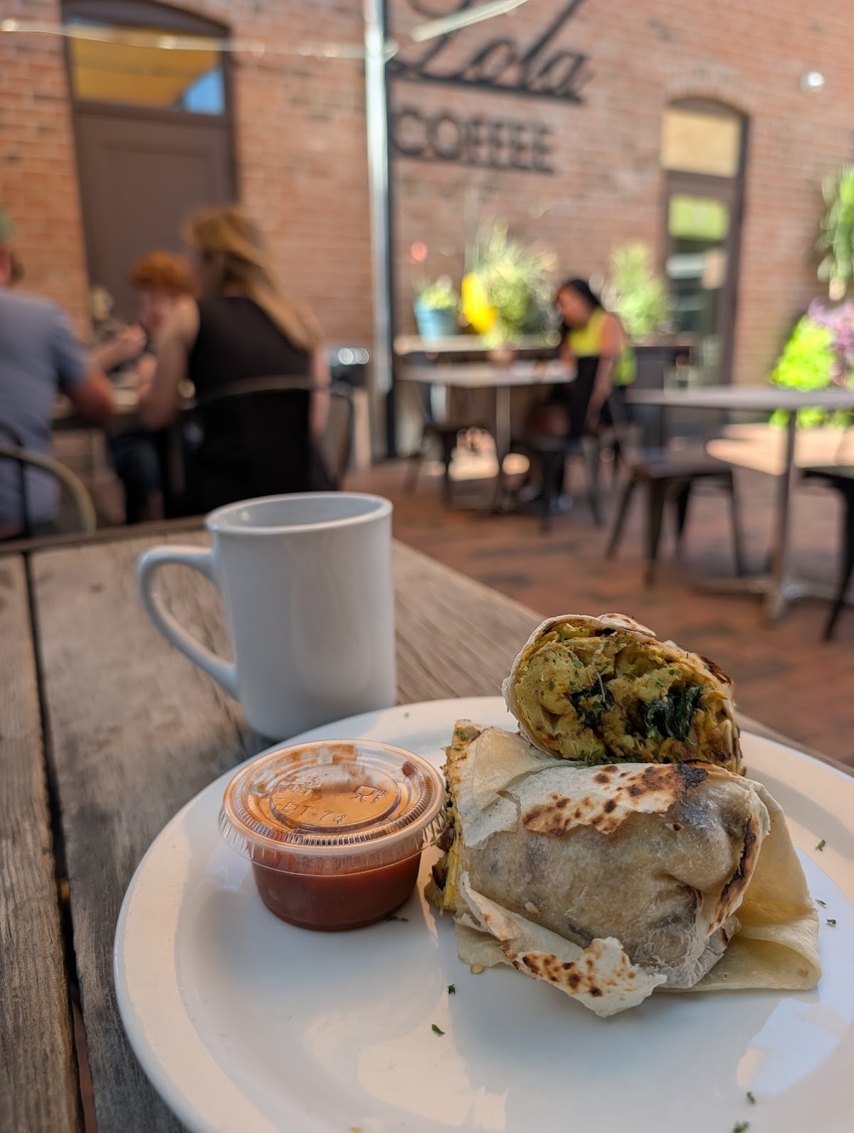 Lola Coffee Central — café photo 3