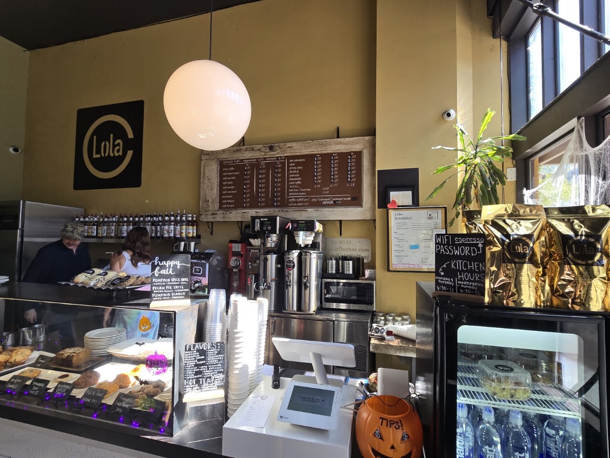 Lola Coffee Central — café photo 6