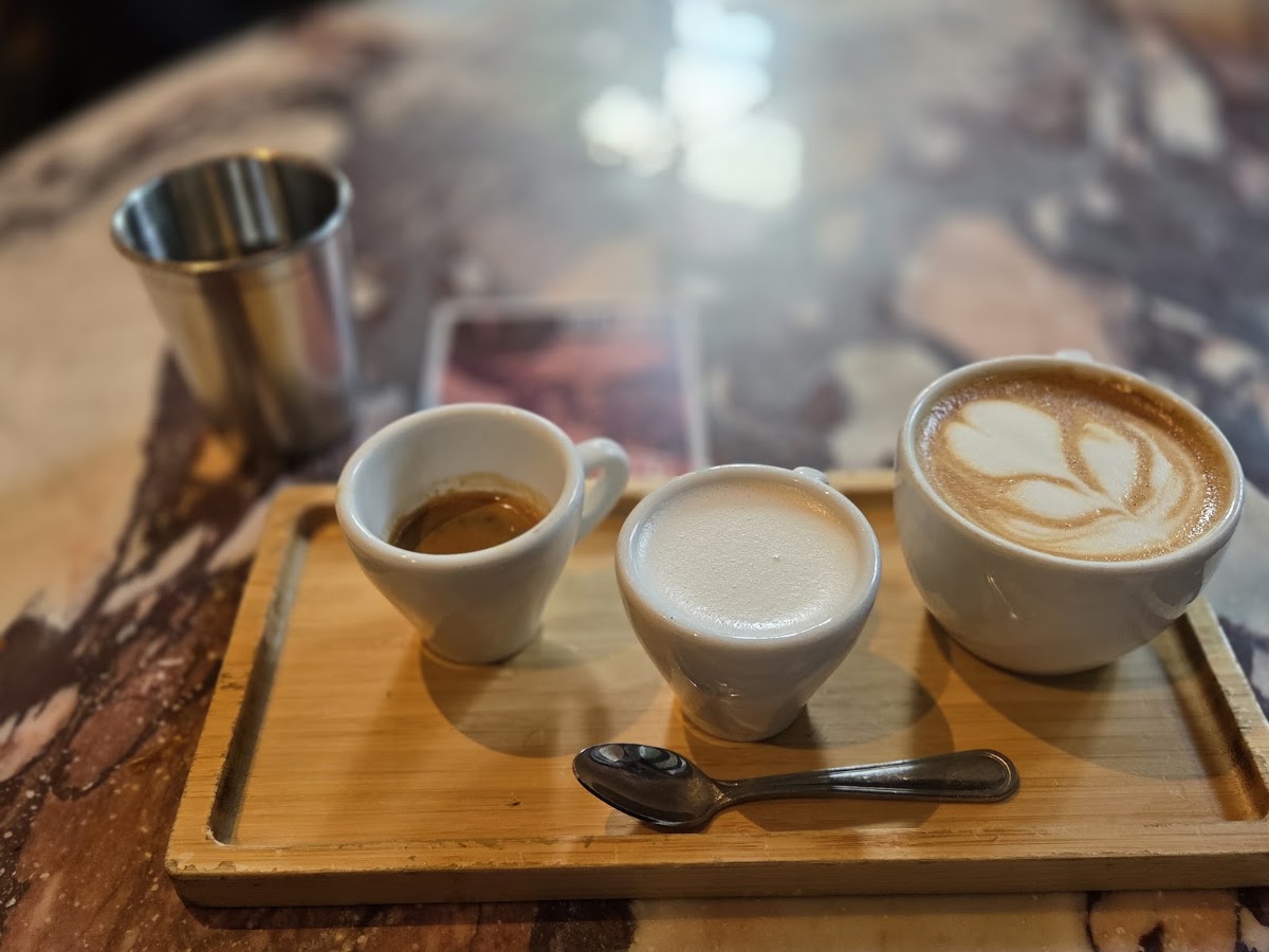Saint Frank Coffee Salesforce — café photo 2