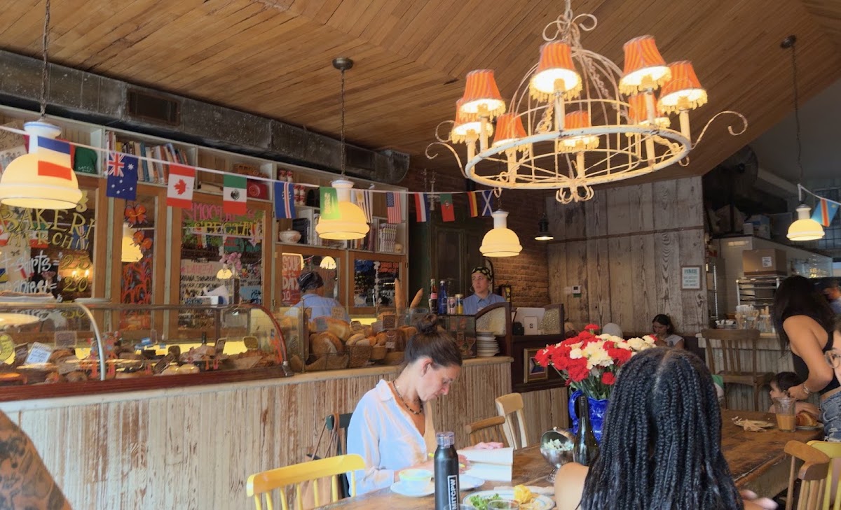 Bakeri — café photo 5