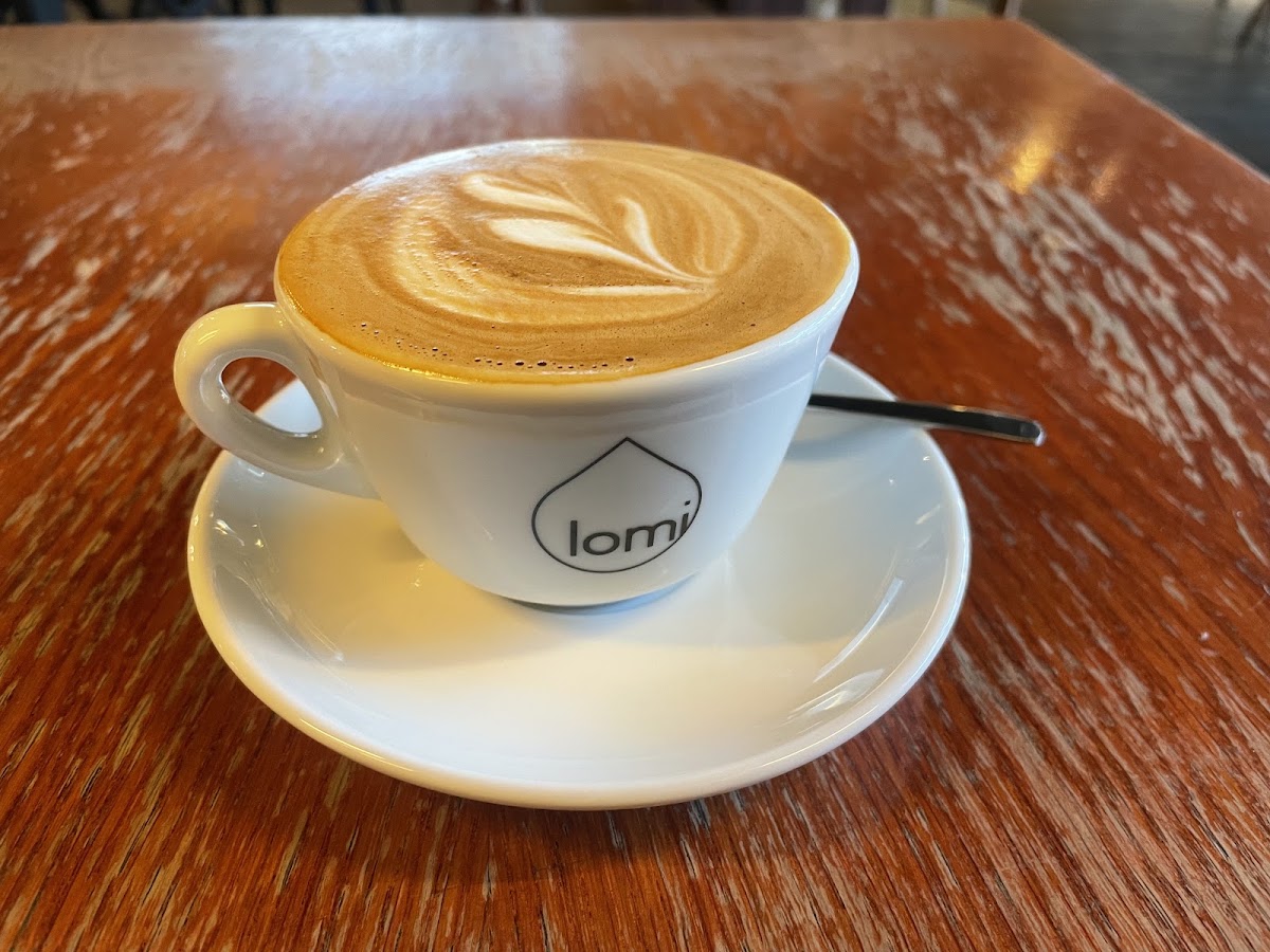 Café Lomi — café photo 3