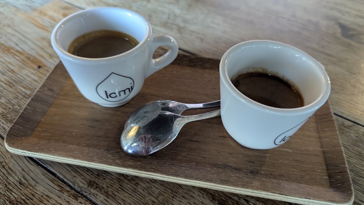 Café Lomi — café photo 4