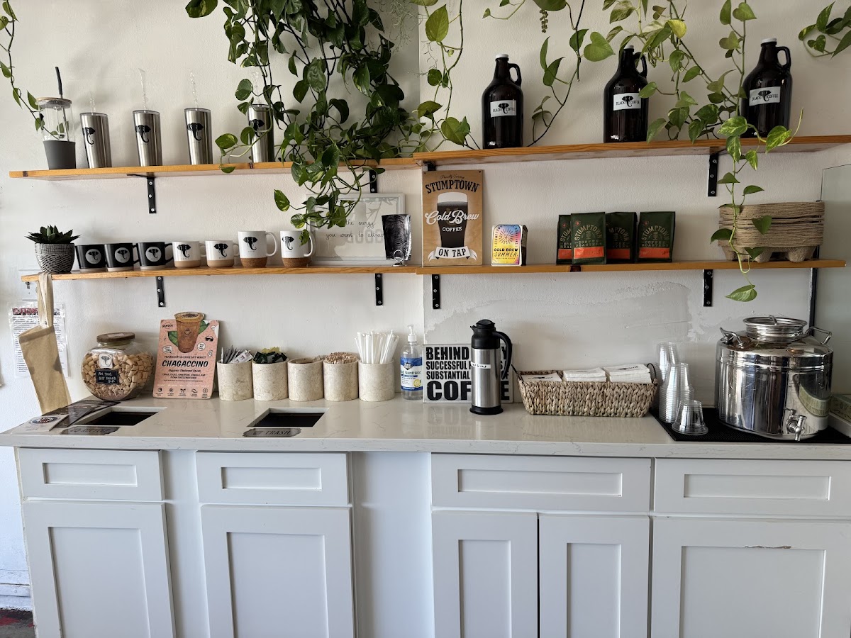 Black Elephant Coffee (Burbank) — café photo 4