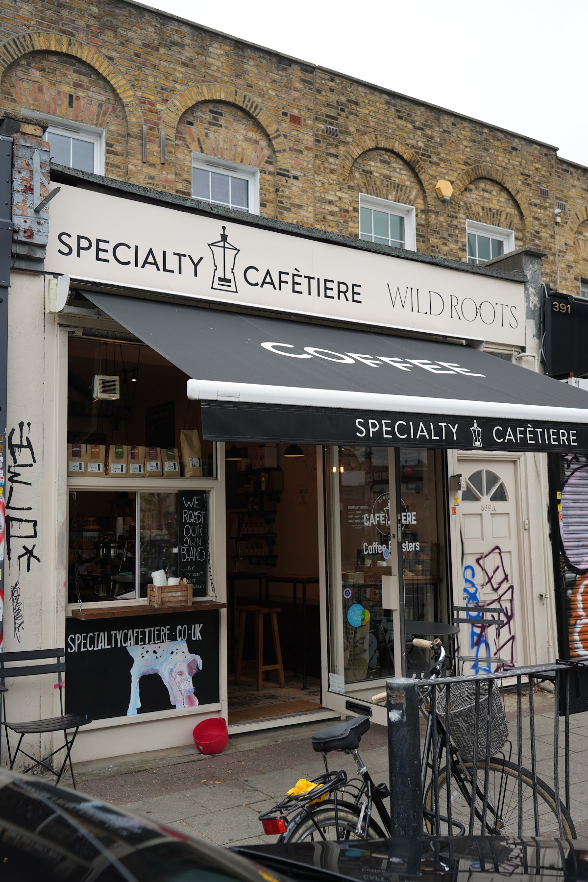 Specialty Cafetiere — café photo 1